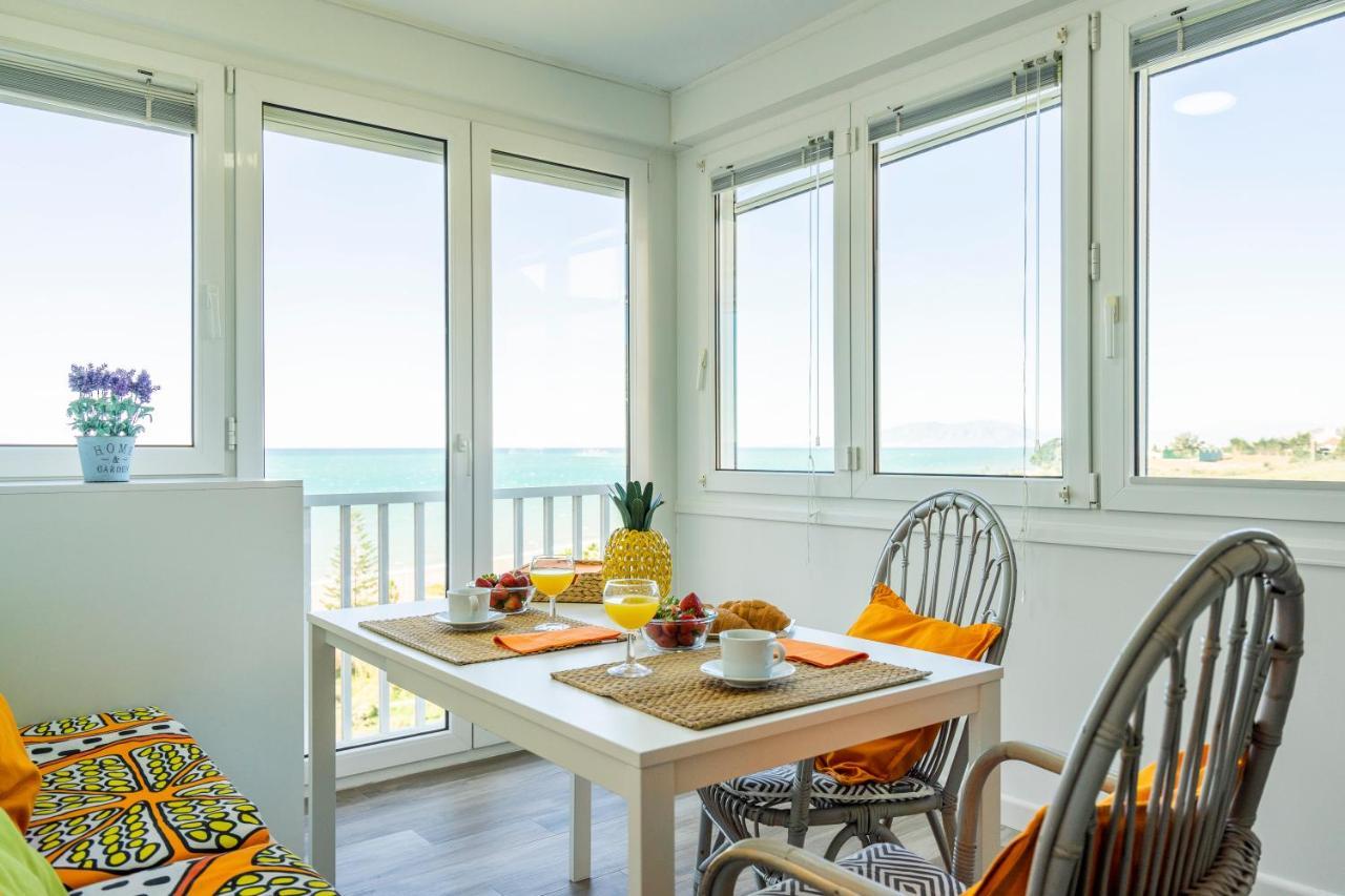 Wintowinrentals Sunny Side, Pool, Wifi & Sea View ベナハラフェ エクステリア 写真