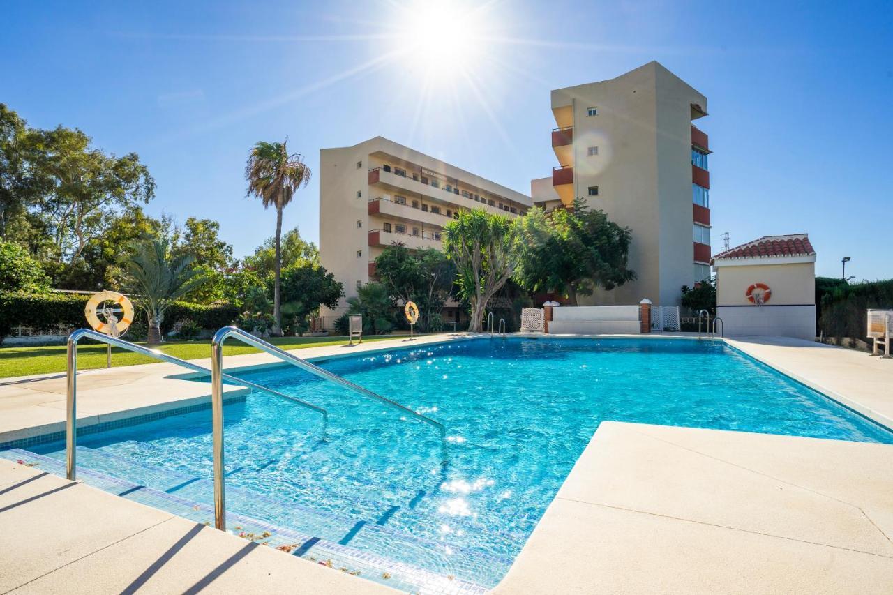 Wintowinrentals Sunny Side, Pool, Wifi & Sea View ベナハラフェ エクステリア 写真