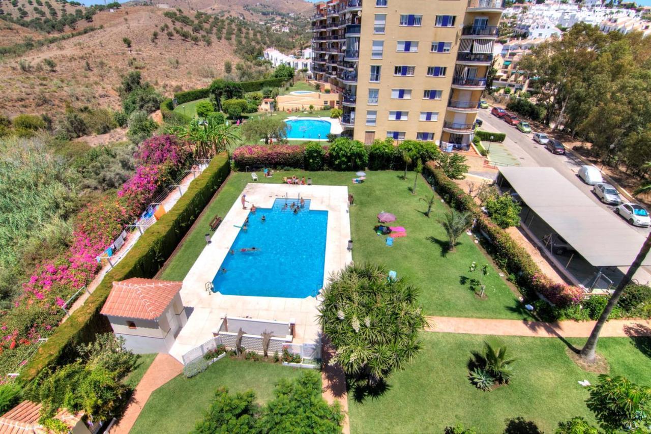 Wintowinrentals Sunny Side, Pool, Wifi & Sea View ベナハラフェ エクステリア 写真